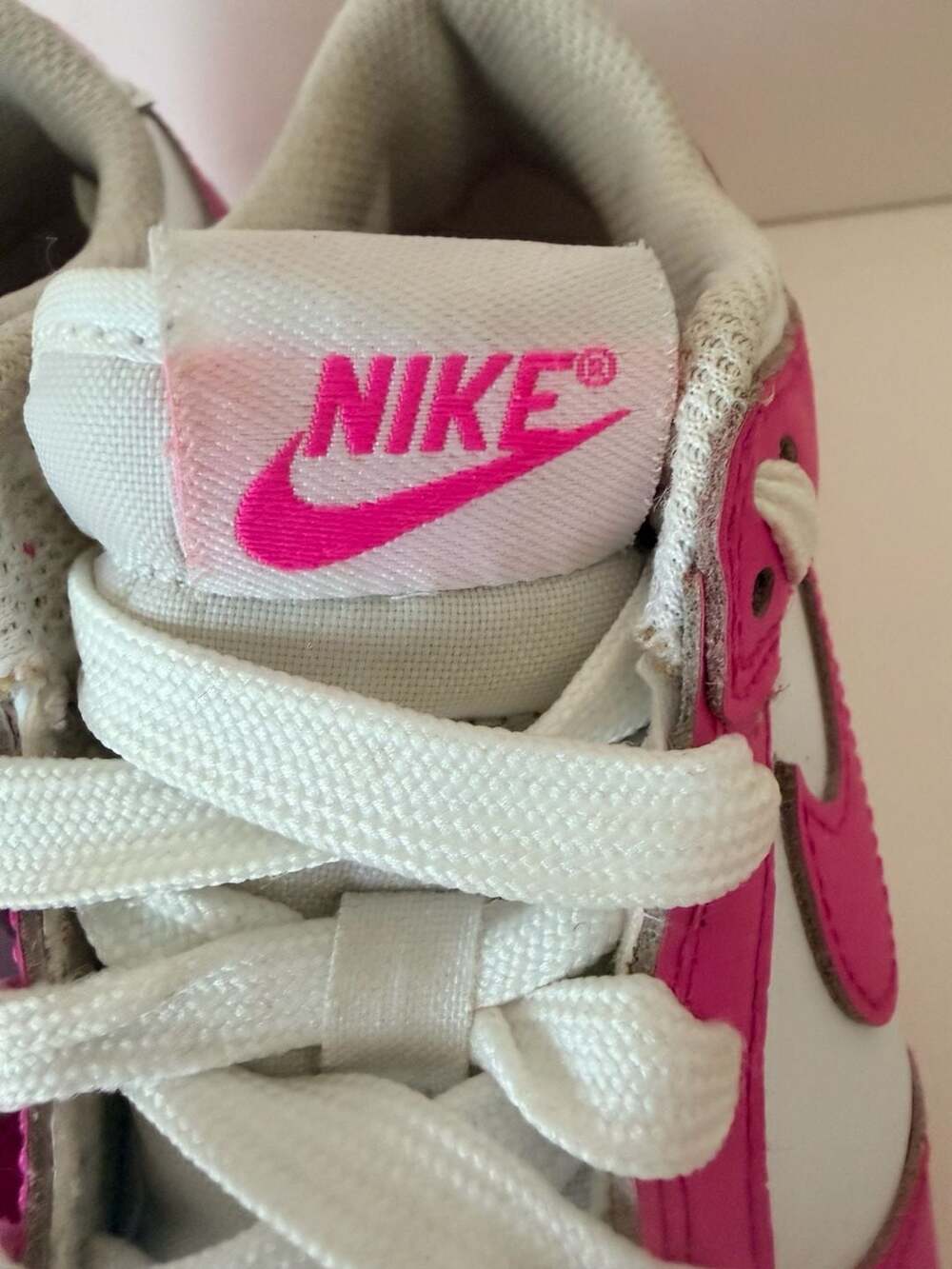 Nike Dunk Low Preschool 'Laser Fuchsia' Sneakers FB9108-102 - Picture 7 of 11